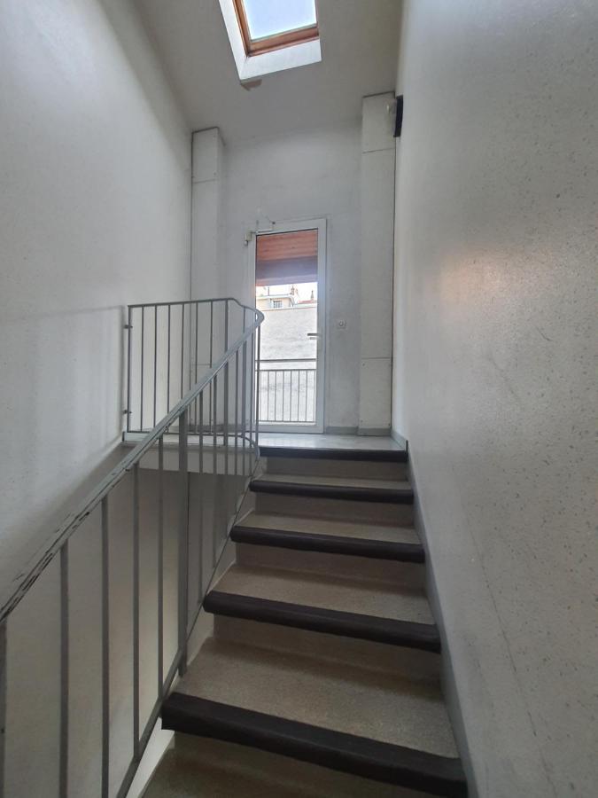 Studio Au Calme Espace Exterieur Parking Gratuit Dans La Rue Grenoble Eksteriør bilde